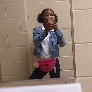 Meet your Posher, Kaniya